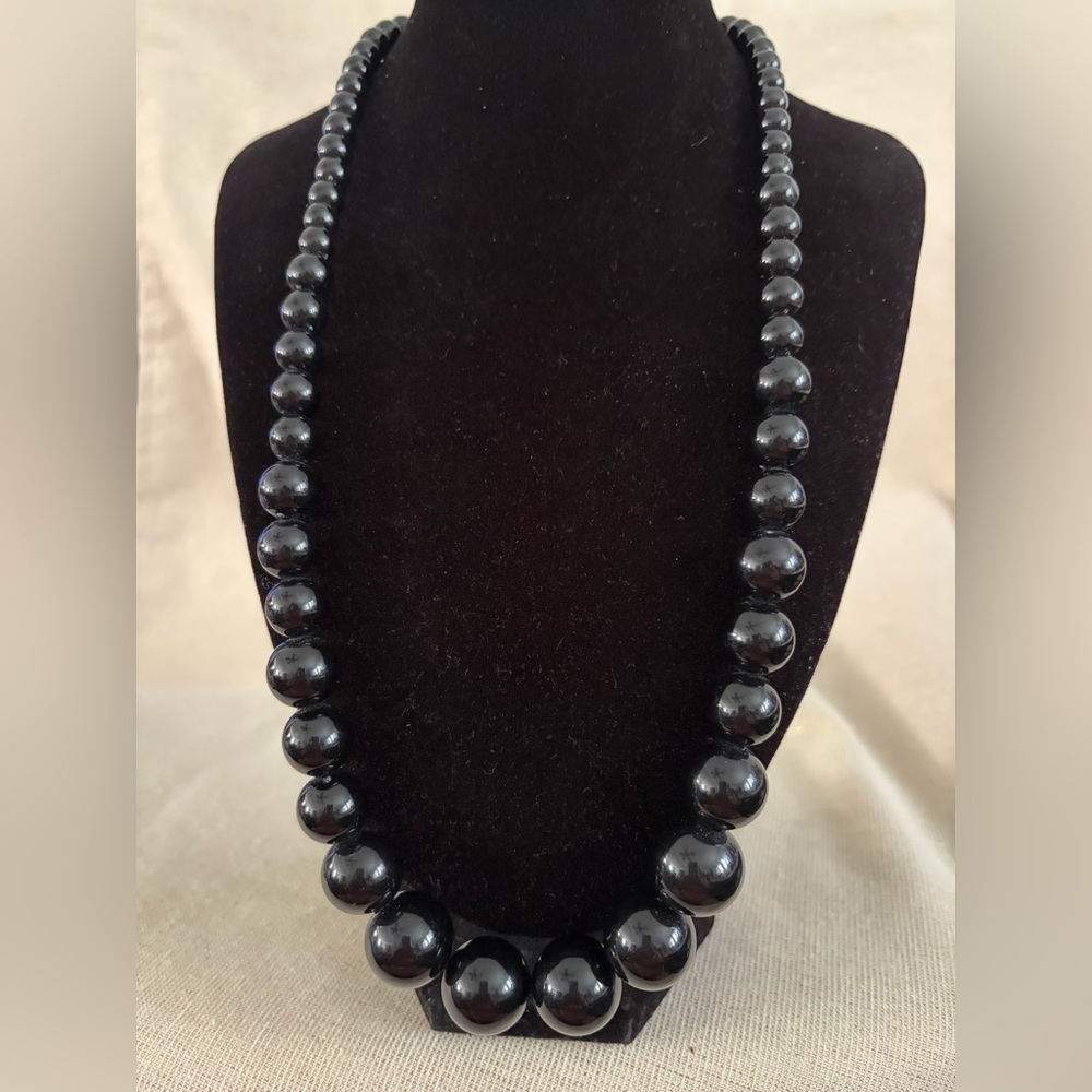 Classic Black Bead Necklace - Elegant Women's Jewelry